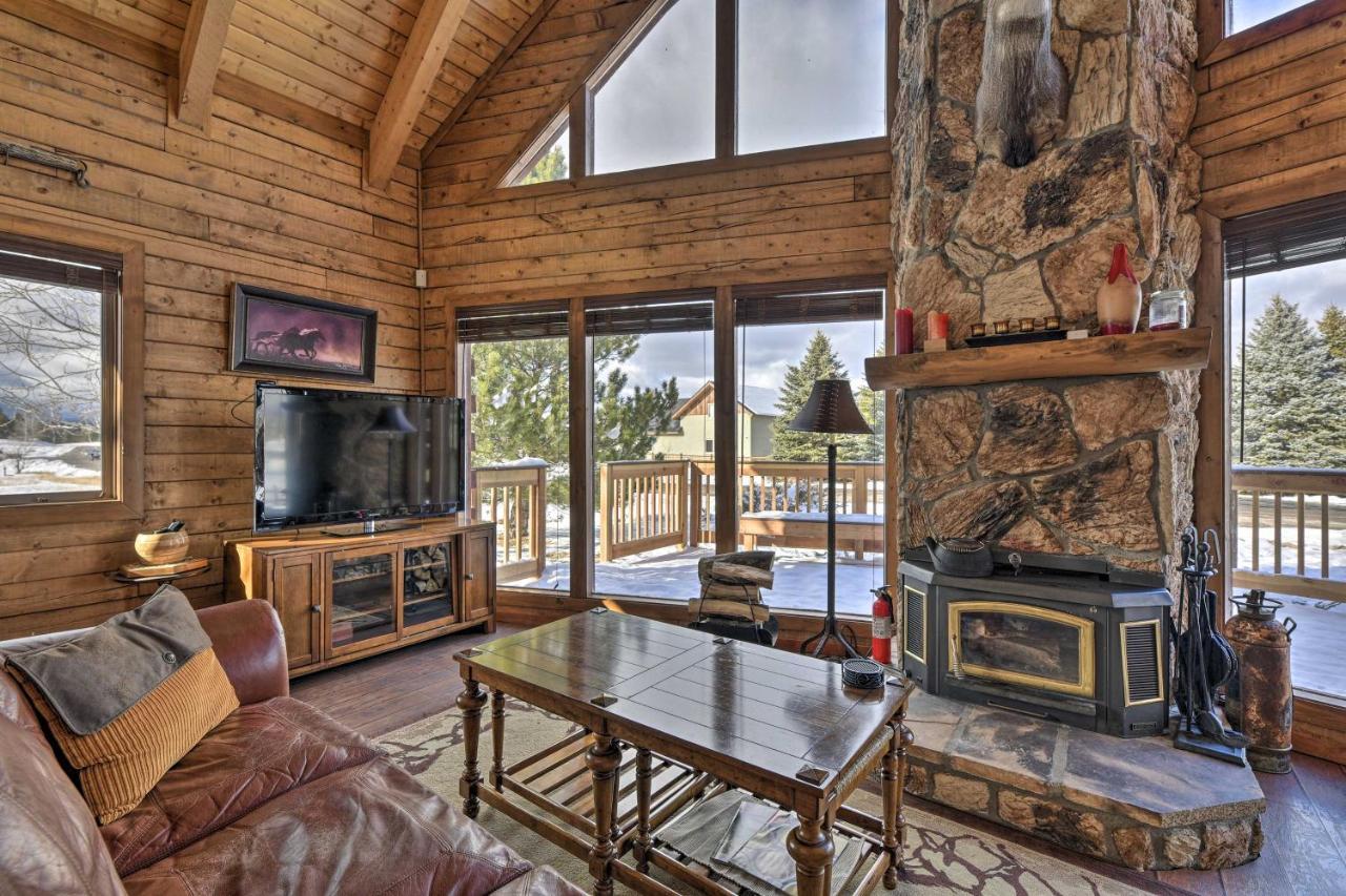 Rustic Village Lake Cabin Escape With Deck And Grill! พาโกซาสปริงส์ ภายนอก รูปภาพ