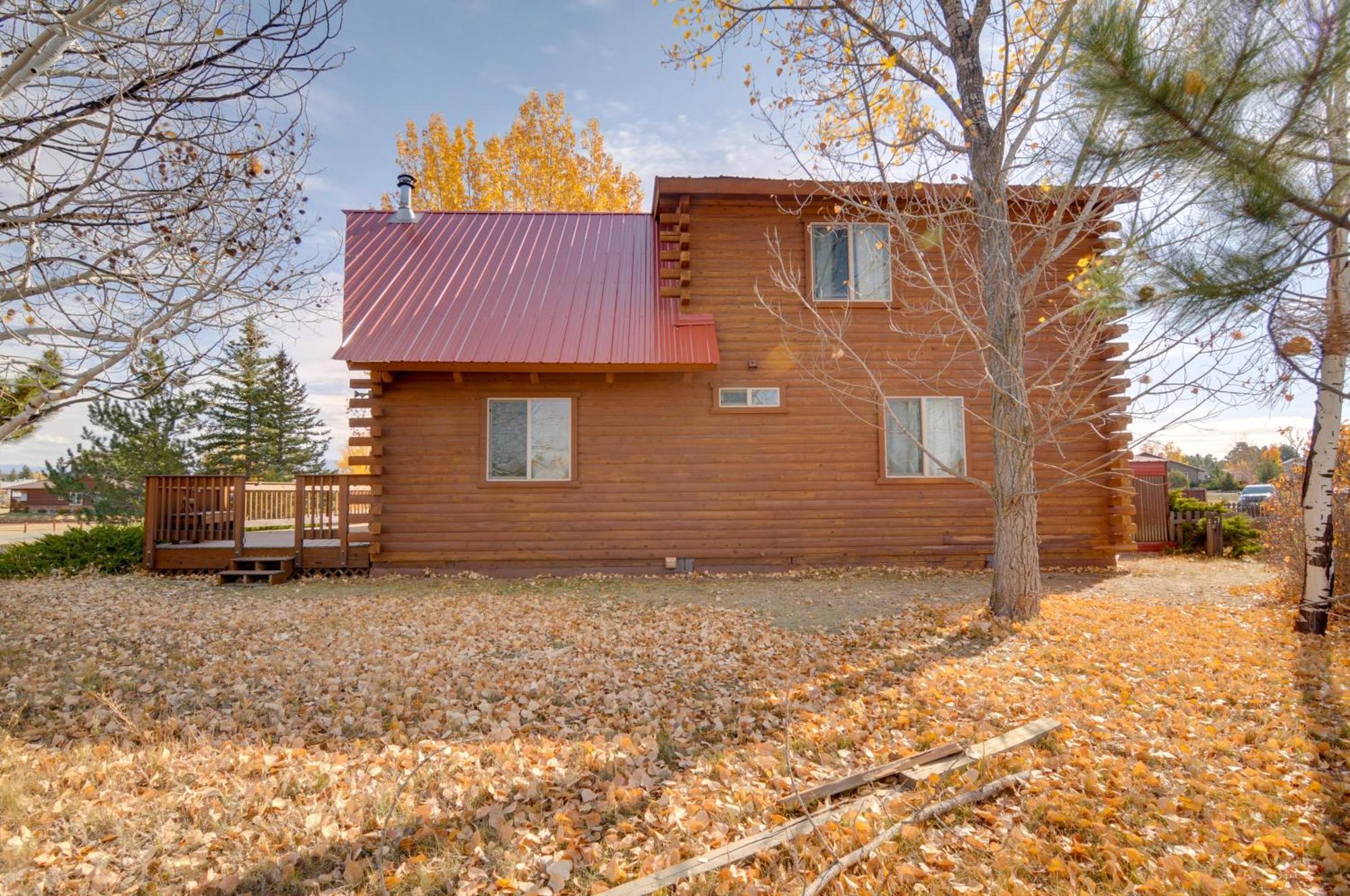 Rustic Village Lake Cabin Escape With Deck And Grill! พาโกซาสปริงส์ ภายนอก รูปภาพ
