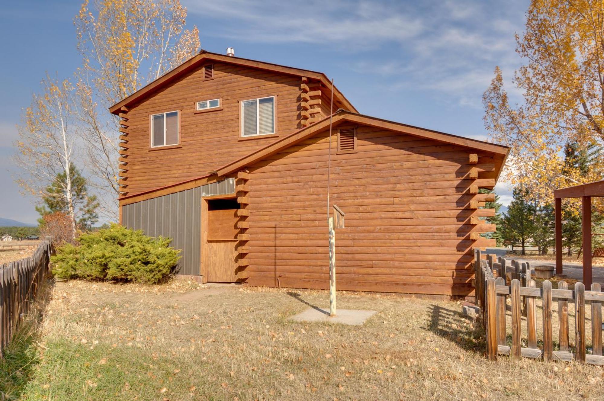 Rustic Village Lake Cabin Escape With Deck And Grill! พาโกซาสปริงส์ ภายนอก รูปภาพ